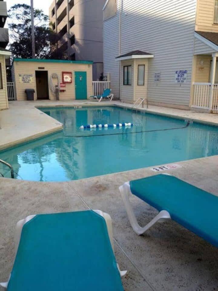 *Delightful Family Beach Retreat*Pool, Steps To The Sand*H32-3 미를 비치 외부 사진