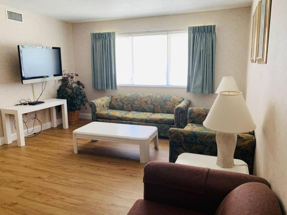 *Delightful Family Beach Retreat*Pool, Steps To The Sand*H32-3 미를 비치 외부 사진
